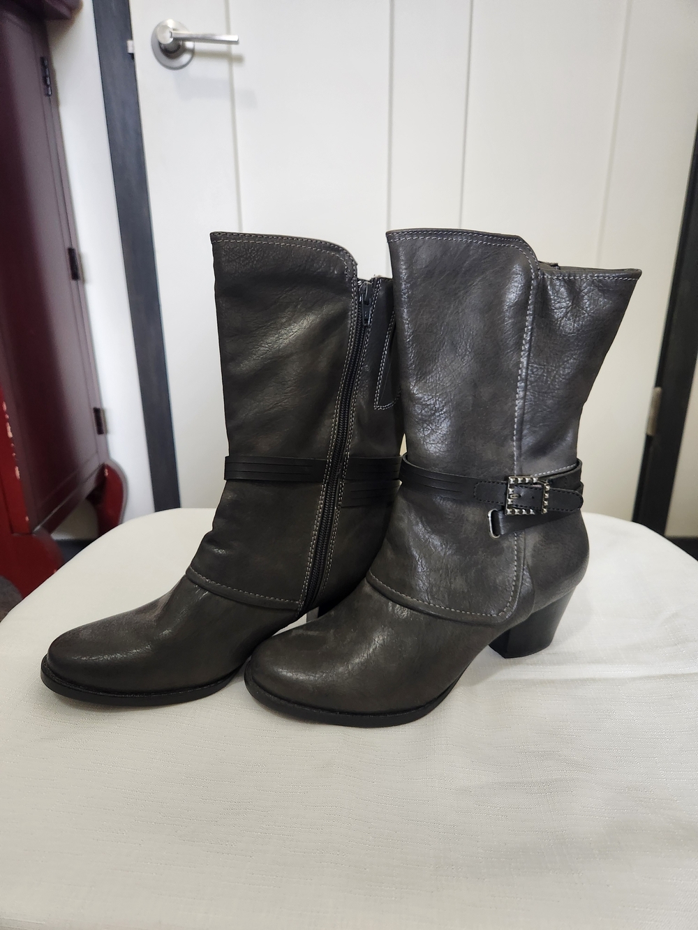 Baretraps Women's Roxie Mid-Calf Buckle Boots - Gray